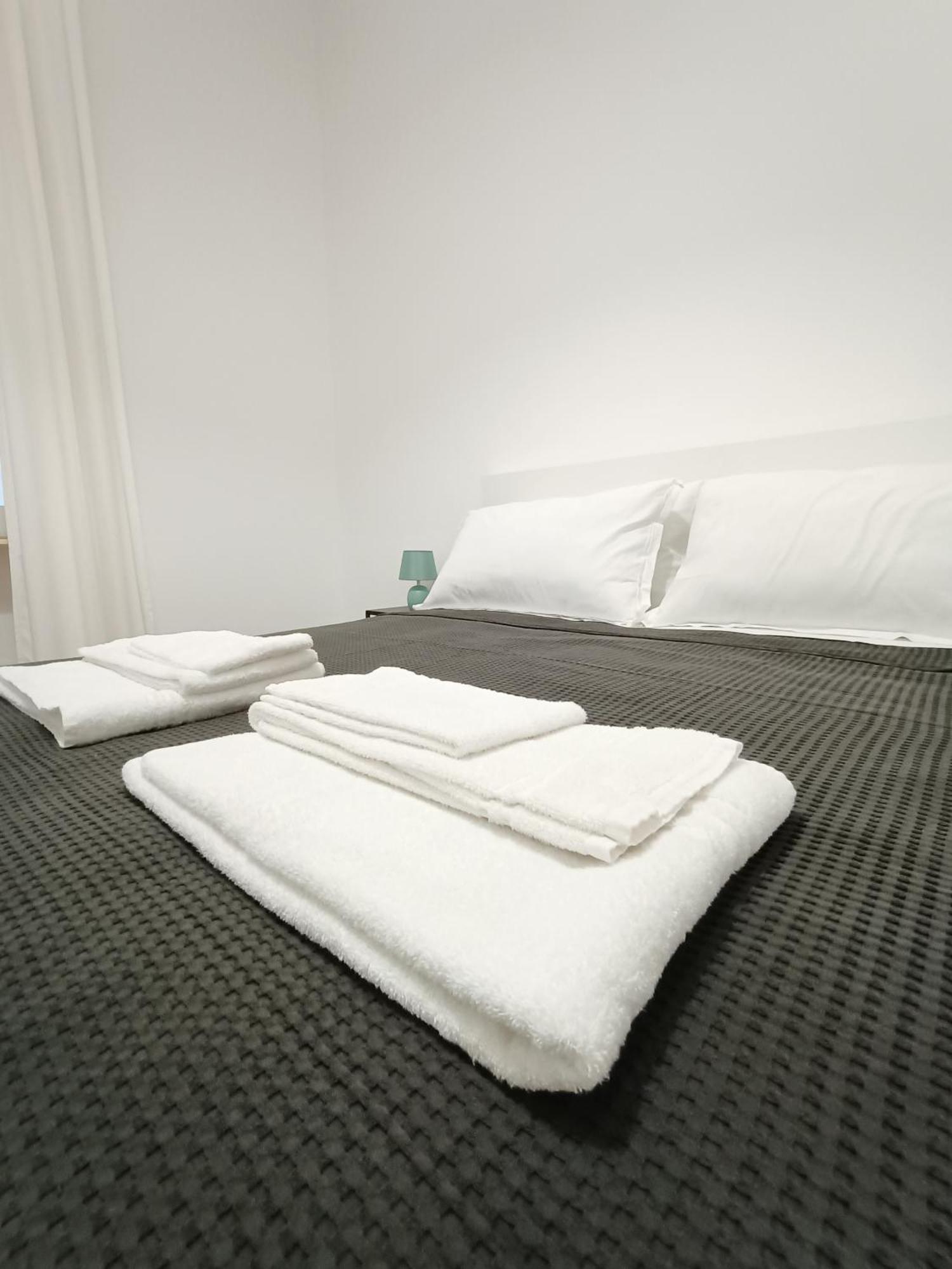 Thalia Hotel Палермо Екстериор снимка